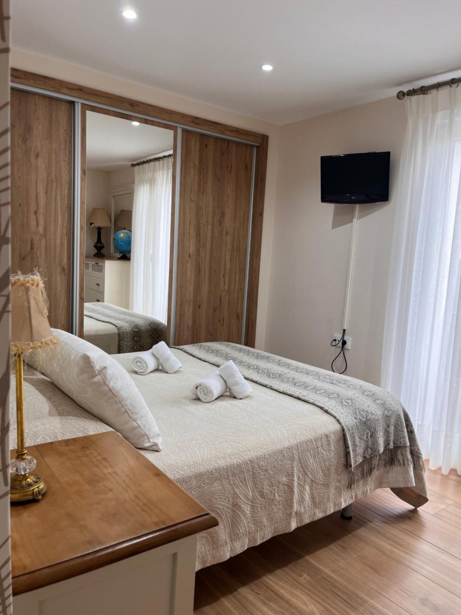 Apartamento Orilla De Triana Sevilha Exterior foto